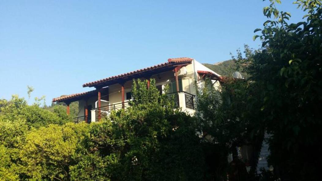Tholeto Apartments Άγιος Γόρδιος Εξωτερικό φωτογραφία