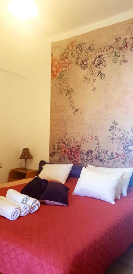 Tholeto Apartments Άγιος Γόρδιος Δωμάτιο φωτογραφία